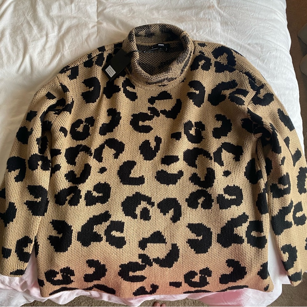 NWT DKNY cheetah print sweater Large